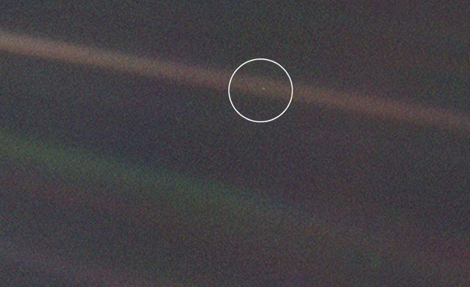 Voyager 1 Pale Blue Dot