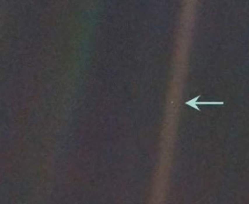 Interesting facts about the Earth: Pale blue dot