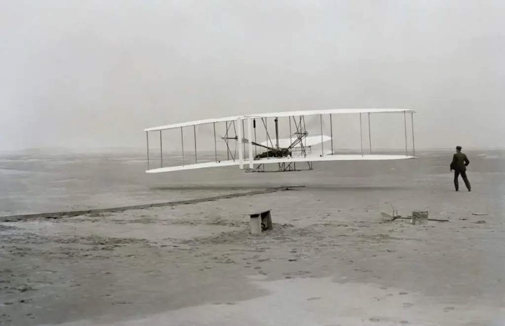 First flight of the Wright Flyer I in1903