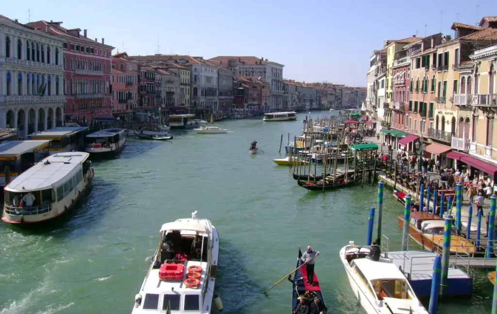 Is Traveling Abroad Bad for the Environment? Venice - The Grand Canal from the Rialto Bridge (March 2009)