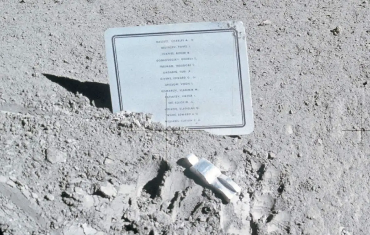 Memorial to Fallen Astronauts on the Moon