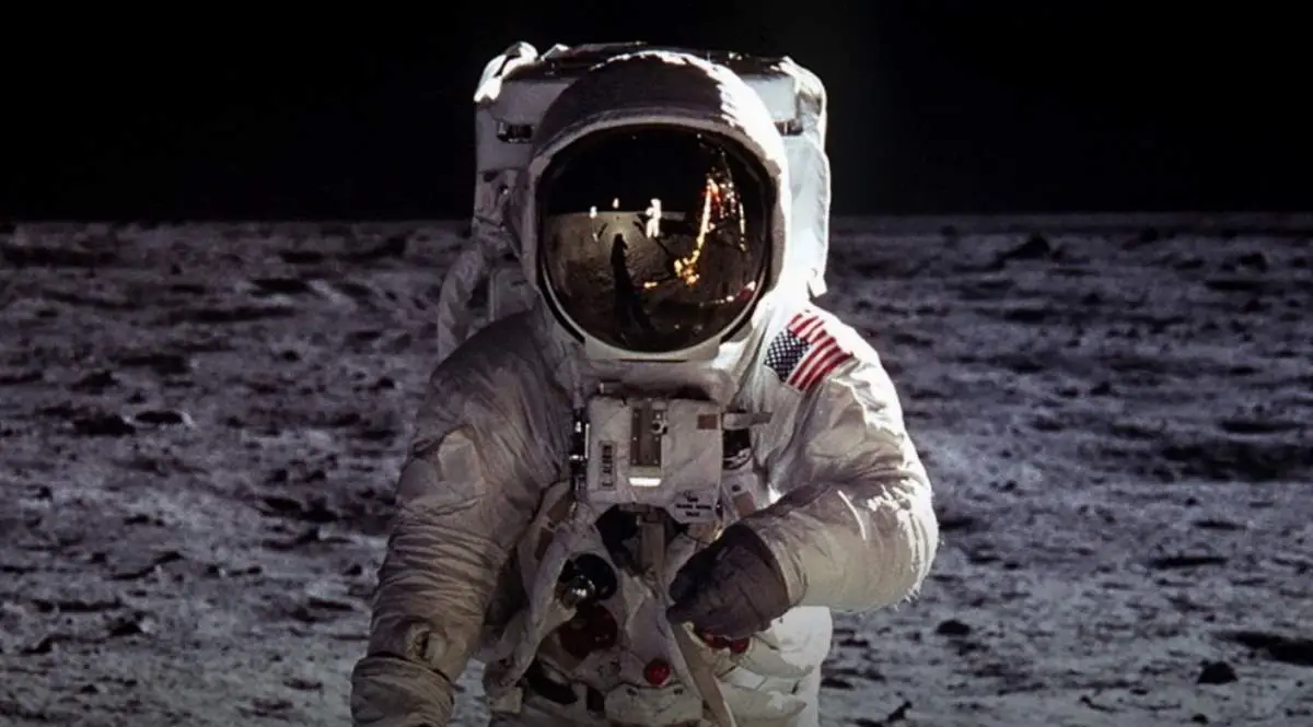 Buzz Aldrin on the Moon (cropped)