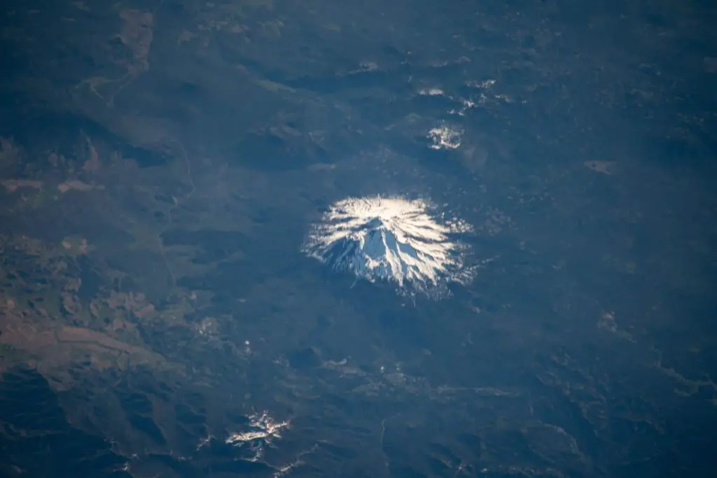 Most beautiful Earth photos from ISS in 2019 - Mount Shasta