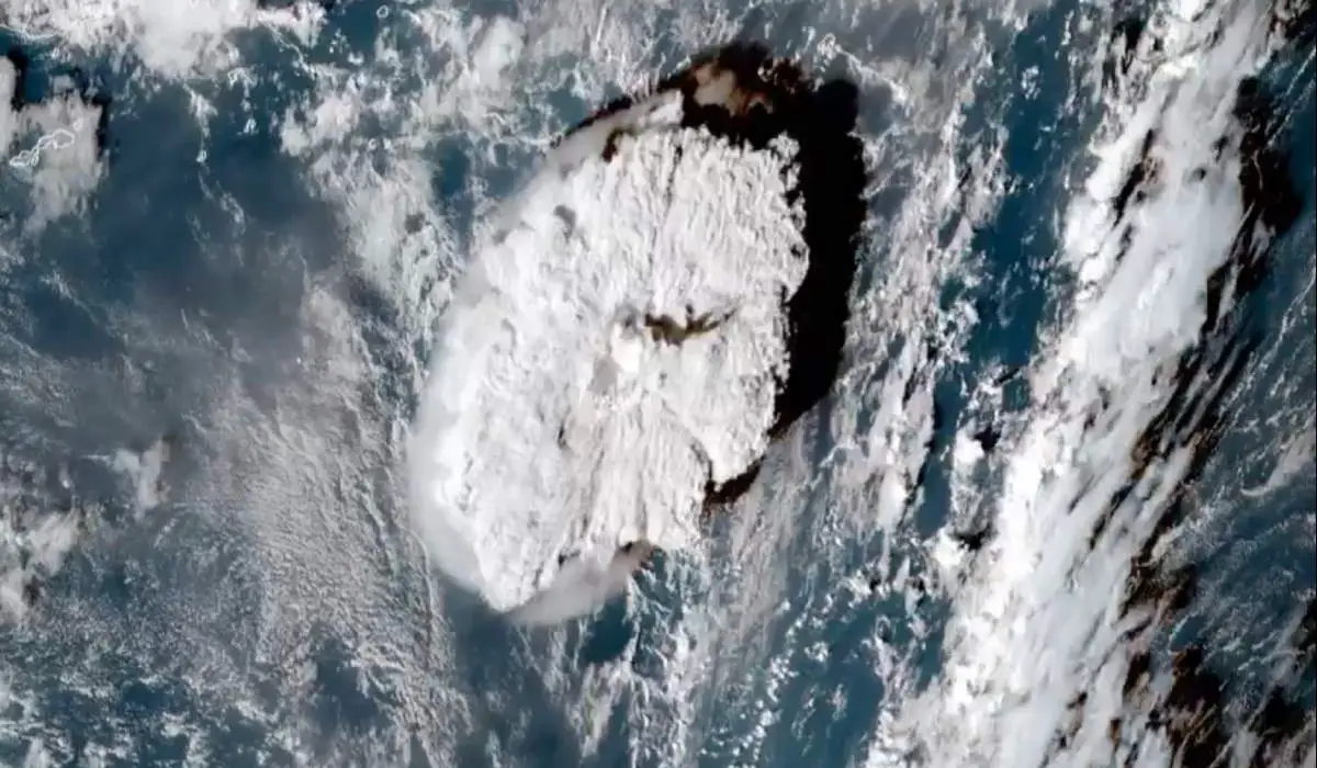 Hunga Tonga volcano eruption from space