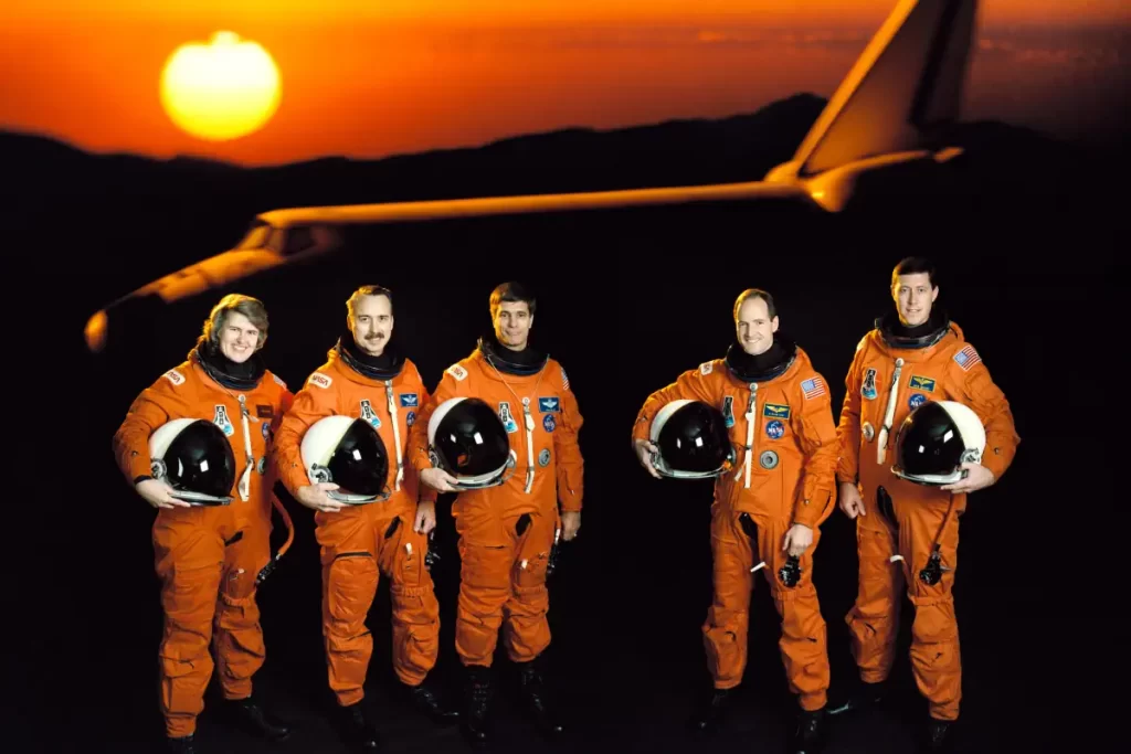 STS-43 crew sent the first e-mail from space