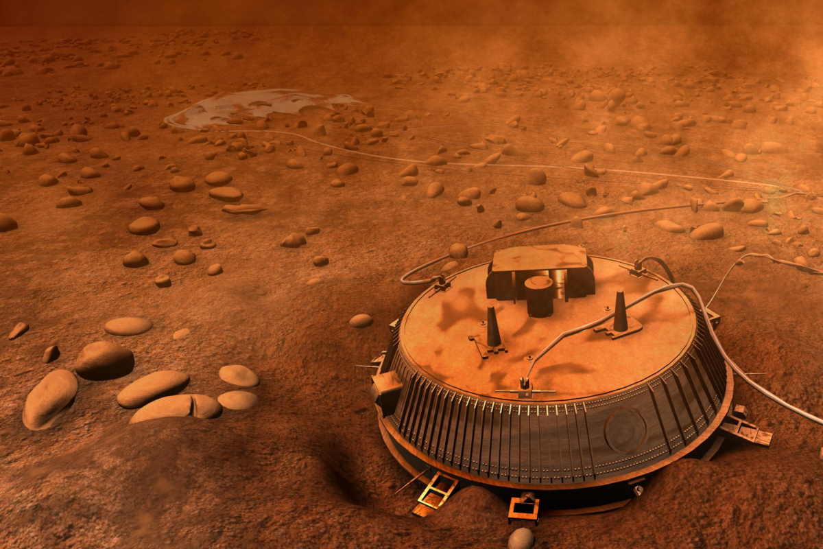 Huygens spacecraft on Titan [artist concept]