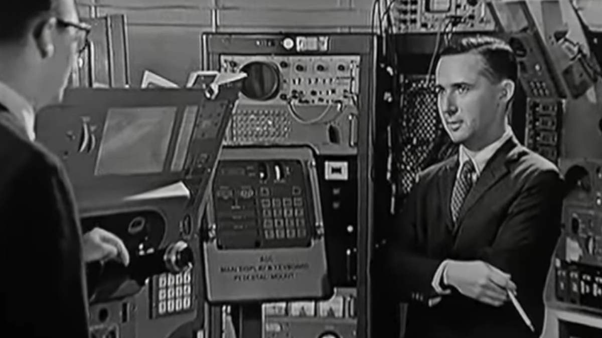 Apollo Guidance Computer: Ramon Alonso (right) with John Fitch.