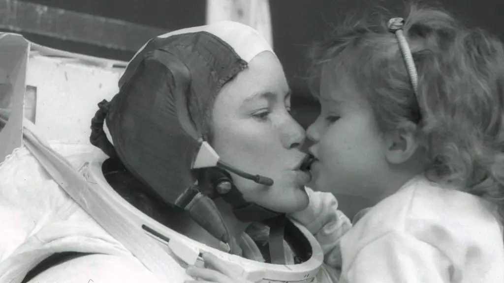 Anna Lee Fisher became the first mother in space on November 8, 1984